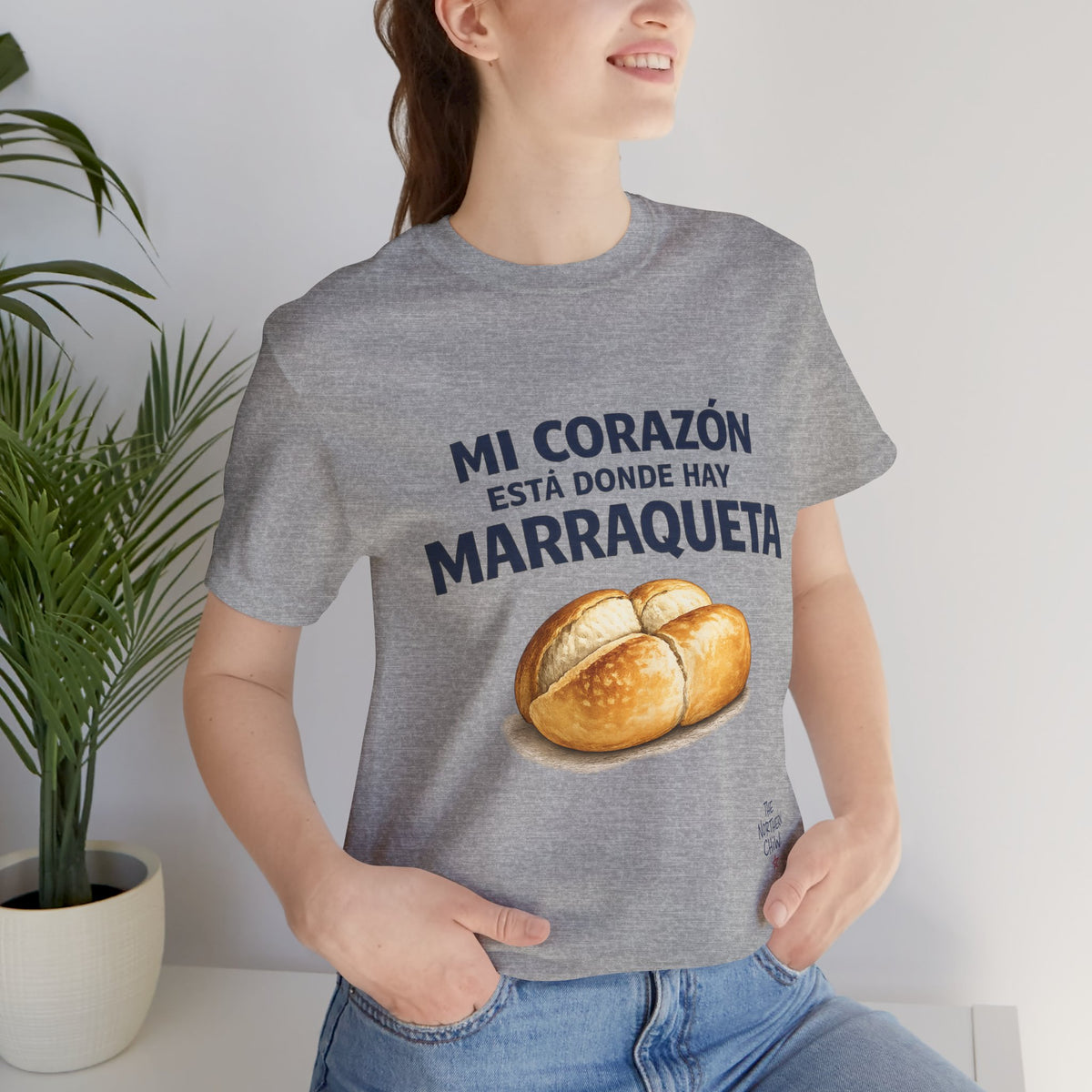 Mi Corazón Está Donde Hay Marraqueta T-Shirt - Chilean Bread Love Tee